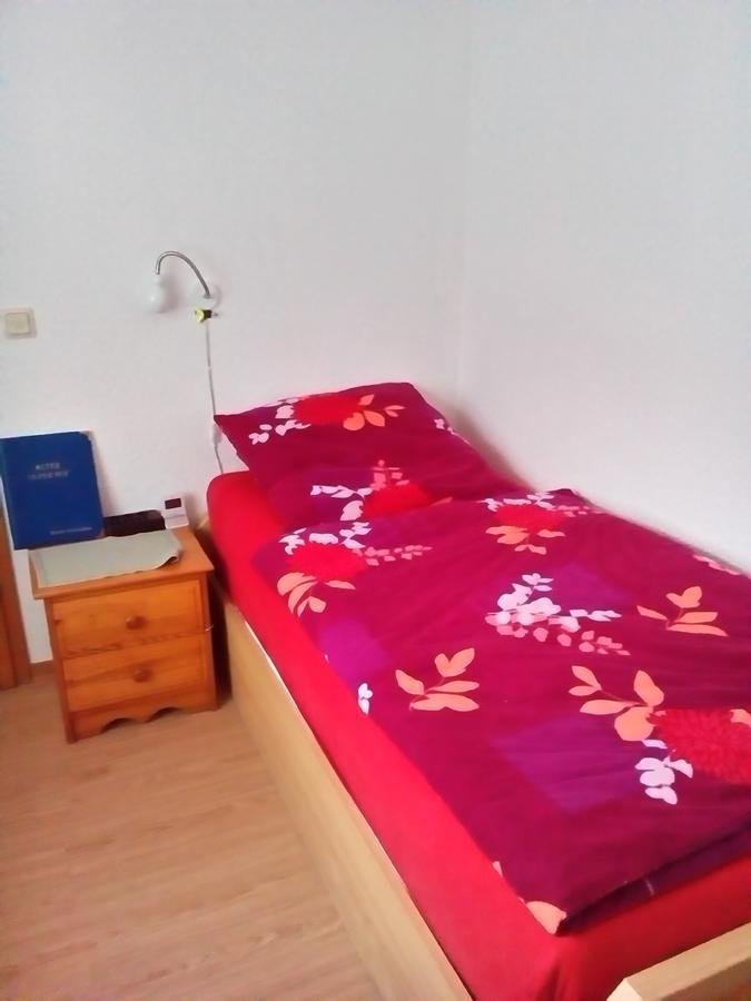 Monteurhotel Garni Alter Olper Hof Линдлар Экстерьер фото