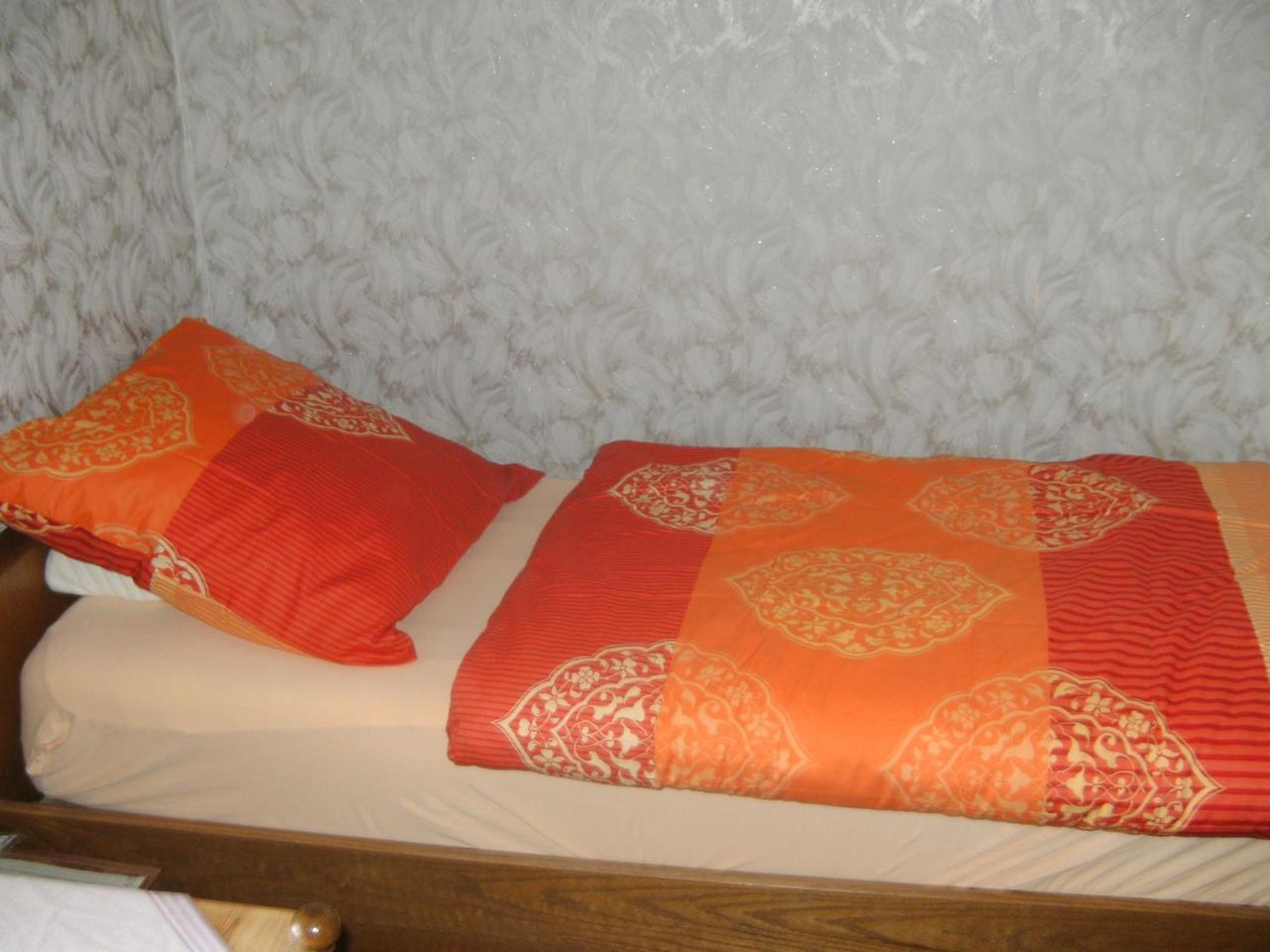 Monteurhotel Garni Alter Olper Hof Линдлар Экстерьер фото